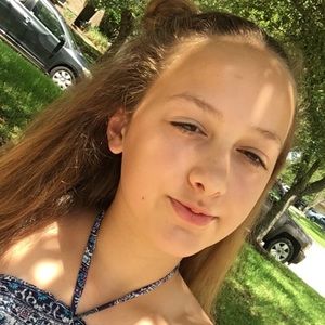 Meet your Posher, Paris